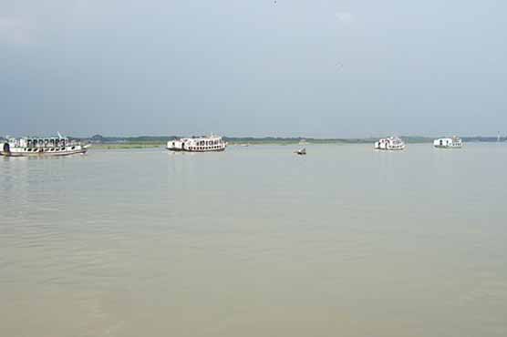 18 dead in Bangladesh ferry sinking