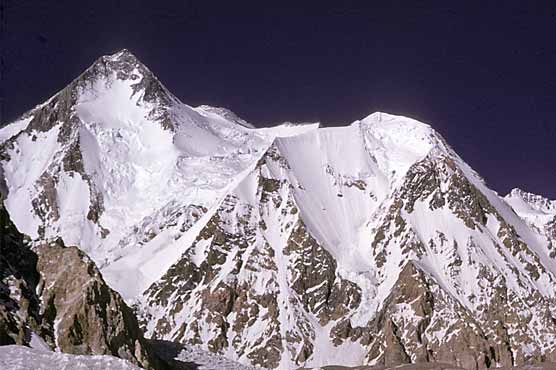 3 mountain climbers go missing