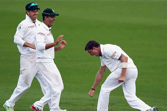 Second Test: New Zealand bowled out for 185