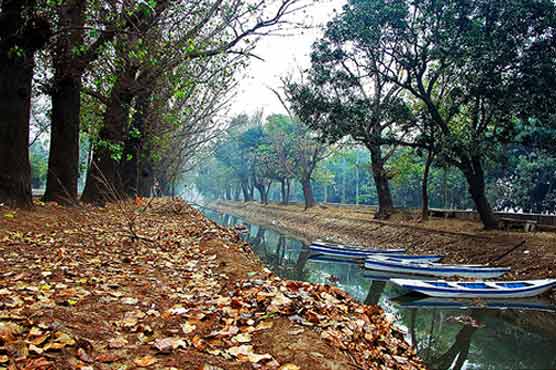  Dry weather prevails in most areas