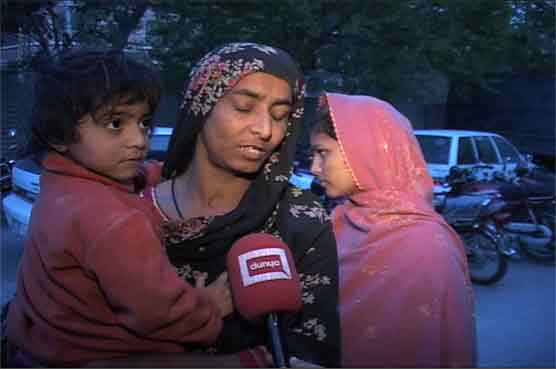 Two women tied in chains recovered from Lahore