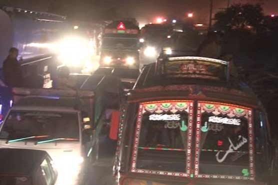 Karachi: Residents block highway against boys abduction