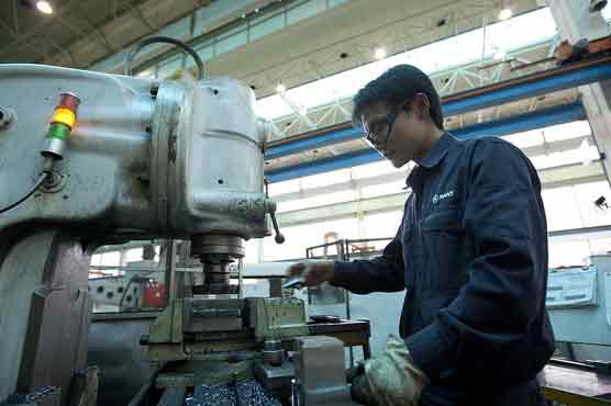 China manufacturing down to 4-month low 