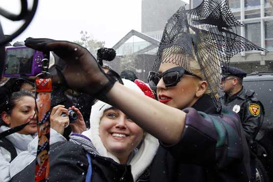 Gaga fans rush to grab concert tickets in Taiwan