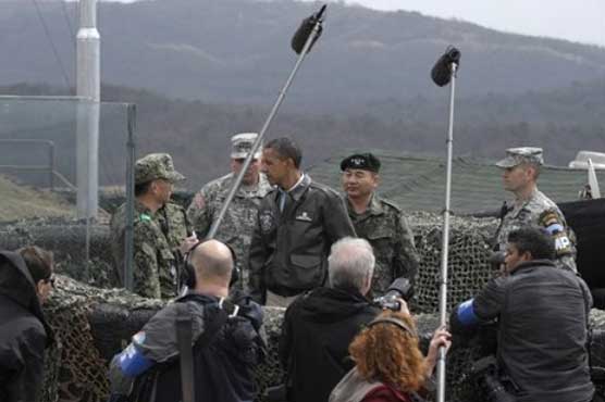 Obama visits tense inter-Korea border