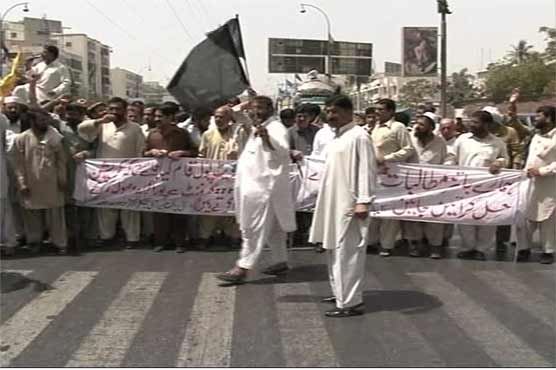 Karachi: APOTA stage sit-in for rights