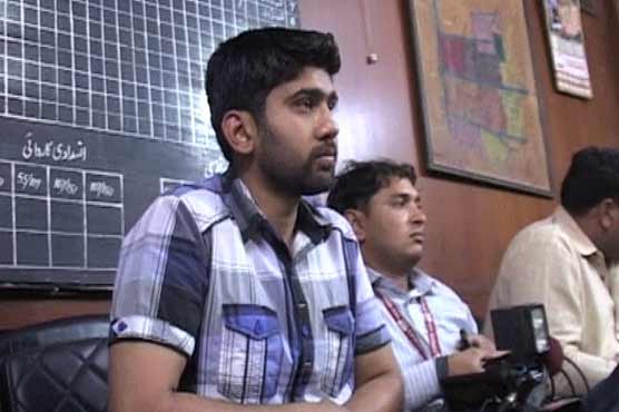 Lahore: Two police officials riding stolen motorcycle nabbed