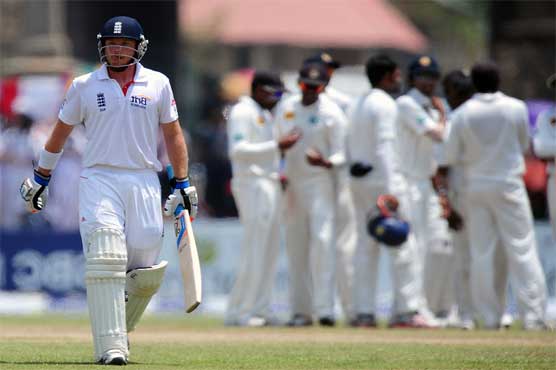 1st Test: England 177-4 at lunch, chasing SLs 340