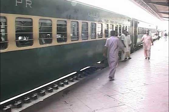 Train delays create chaos