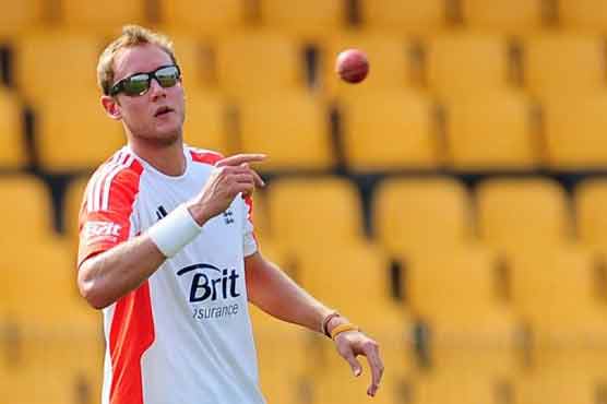 Englands Board out of final test