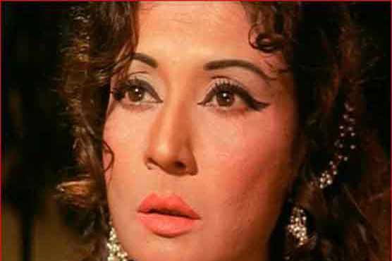 Bollywood: Meena Kumari's 40th death anniversary today