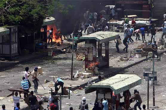 20 dead after attackers storm Cairo protest 