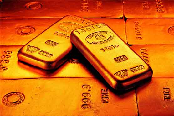 Gold price down by Rs 300 per tola 