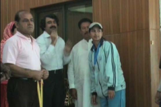 Pakistan Railways team win Womens Cycle Race