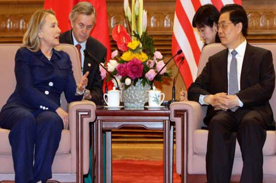 Clinton urges China to join United Front against Iran