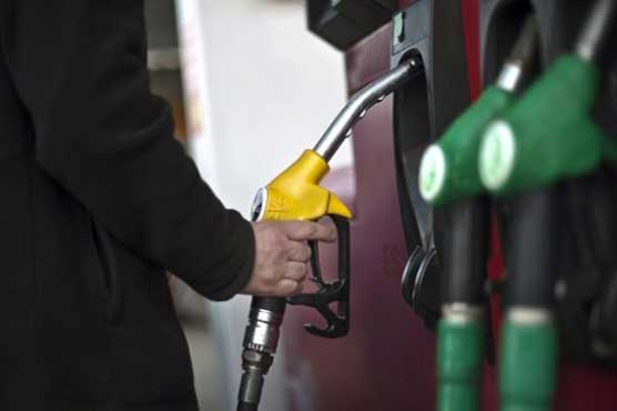 Oil price plunges to lowest in 6 months
