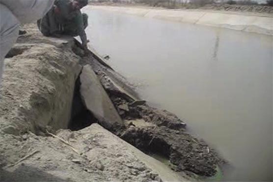 Rajanpur: canal breaches appear despite hefty cost 