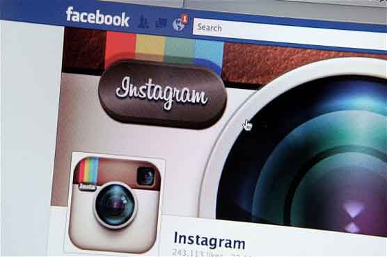 Facebook buy of Instagram scrutinized 