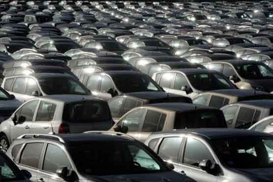 Auto vehicles production surges, sale declines 