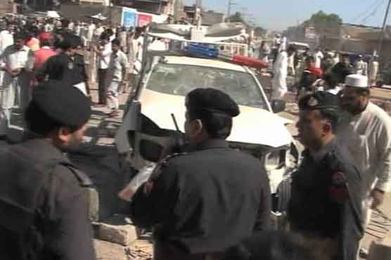 Peshawar: One killed, 17 injured in roadside blast