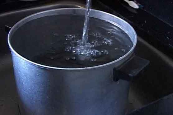 Tokyo: Water supply cut due to toxic contamination