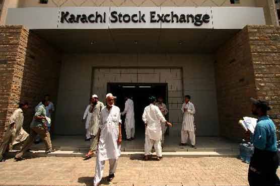 KSE-100 index sheds 372 points during the week