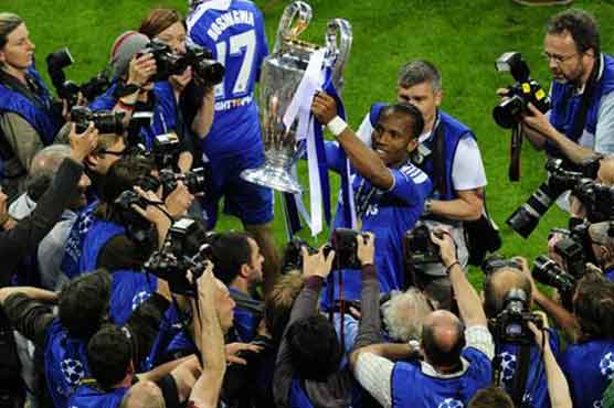 Chelsea to hold contract talks with Drogba