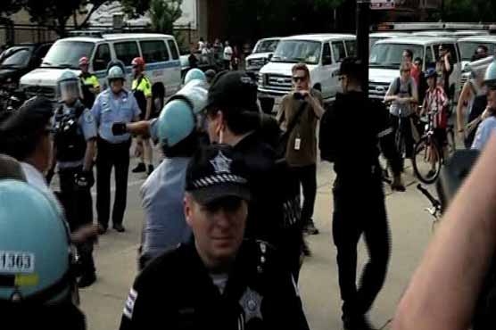 NATO summit: Police clash with protesters in Chicago