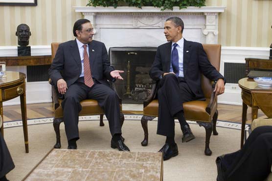 Obama, Zardari meet briefly on sidelines of NATO summit