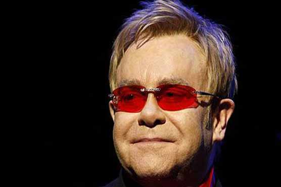 Elton John falls sick, cancels shows