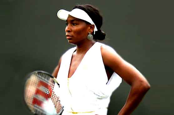 Venus wins on return to Grand Slam tennis 
