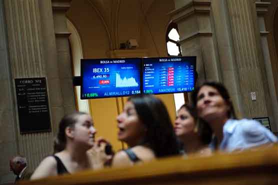 Record drop in retail sales adds to Spain's woes