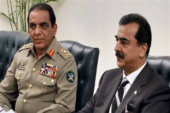 Chinese FM calls on army chief 