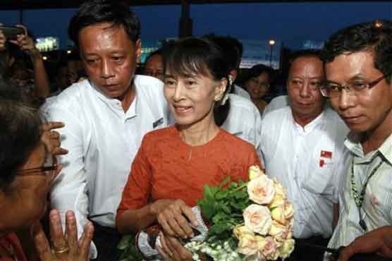 Aung San Suu Kyi out to resolve migrants' issues