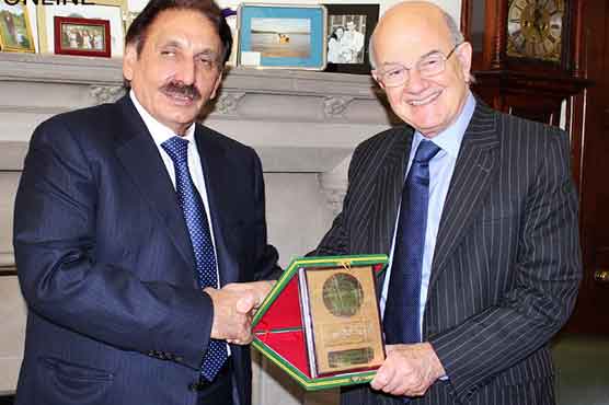 British CJ offers services to help Pakistan 