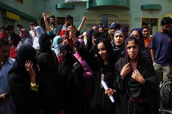 Gujranwala: students protest over Roll No slips