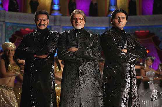 Bachchan, Abhishek Ajay groove to beat of Bol Bachchan