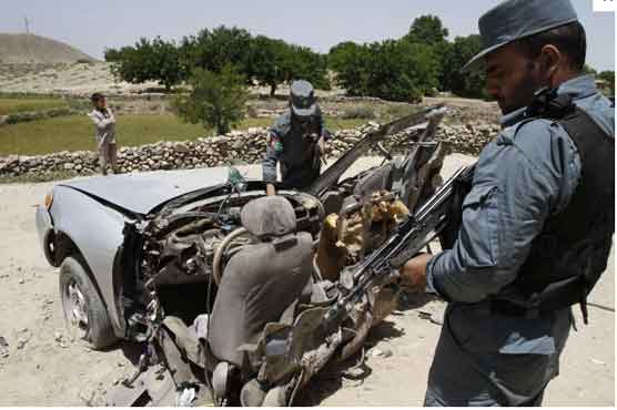 Suicide car bomber kills 5 police in Afghanistan