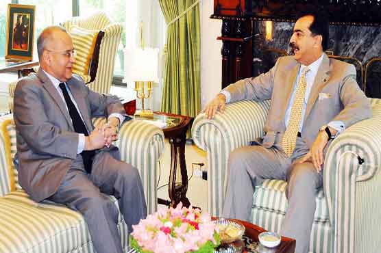 Gilani sends best wishes for Indian PM, Sonia Gandhi