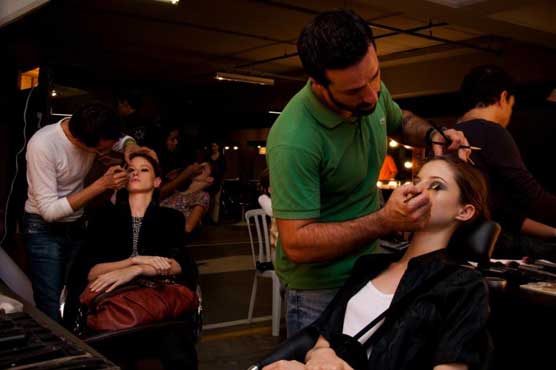 Brazil fashion industry struggles to take flight