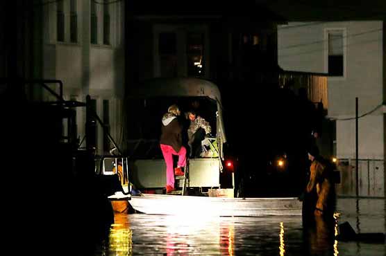 Man dressed as Red Cross worker looted Sandy victims 