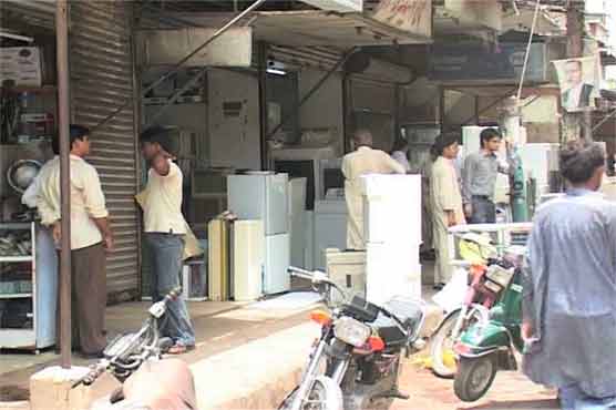 Strike hits Karachis electronics market