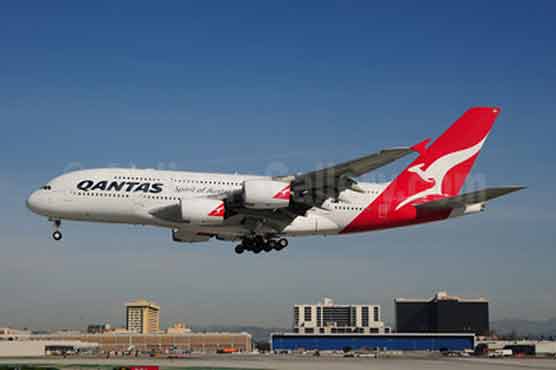  Australian flag carrier Qantas to slash 400 jobs