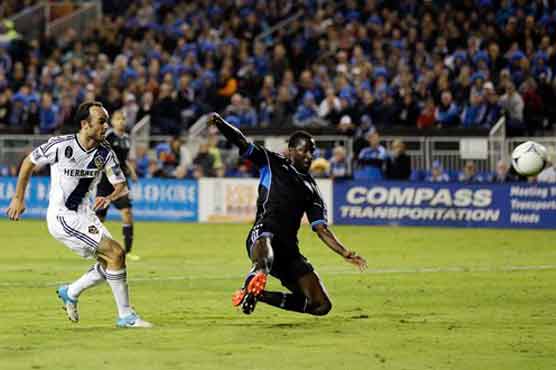 Keane scores twice, Galaxy advance to Wes finals