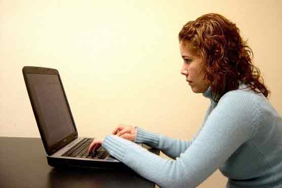 Prolonged sitting boosts cancer risk: research