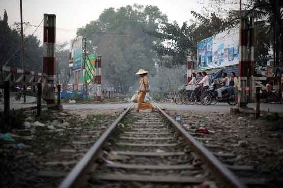 25 dead, 100 injured in Myanmar train blast, fire 