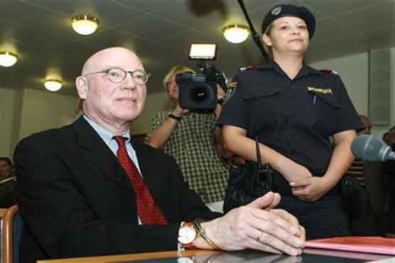  Violin dealer sent to jail for fraud