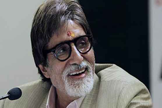 Bollywood stars watch jailbirds' show at Kolkata 