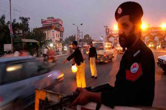 Karachi police arrest nine suspects 