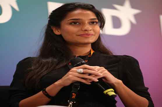 Lisa Haydon tired of good-looking roles 